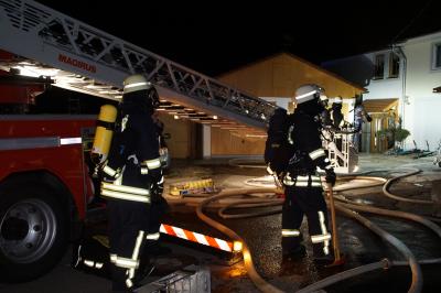 Rosenfeld-Leidringen: Vollbrand eines Wohnhauses fordert 4 Verletzte Personen 